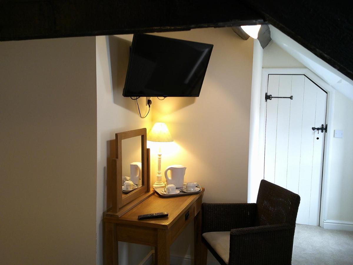 The Crown Hotel Corwen Zewnętrze zdjęcie