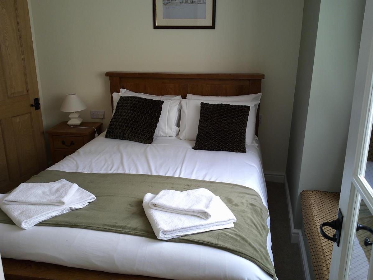 The Crown Hotel Corwen Zewnętrze zdjęcie