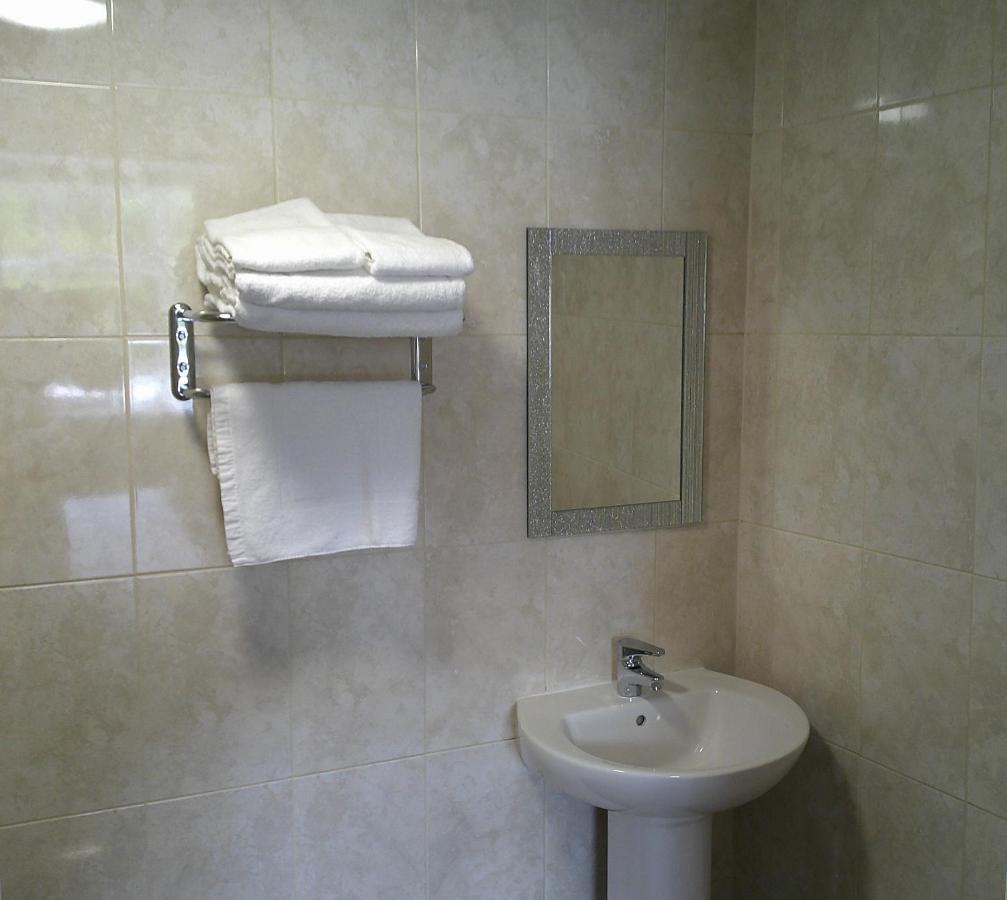 The Crown Hotel Corwen Zewnętrze zdjęcie