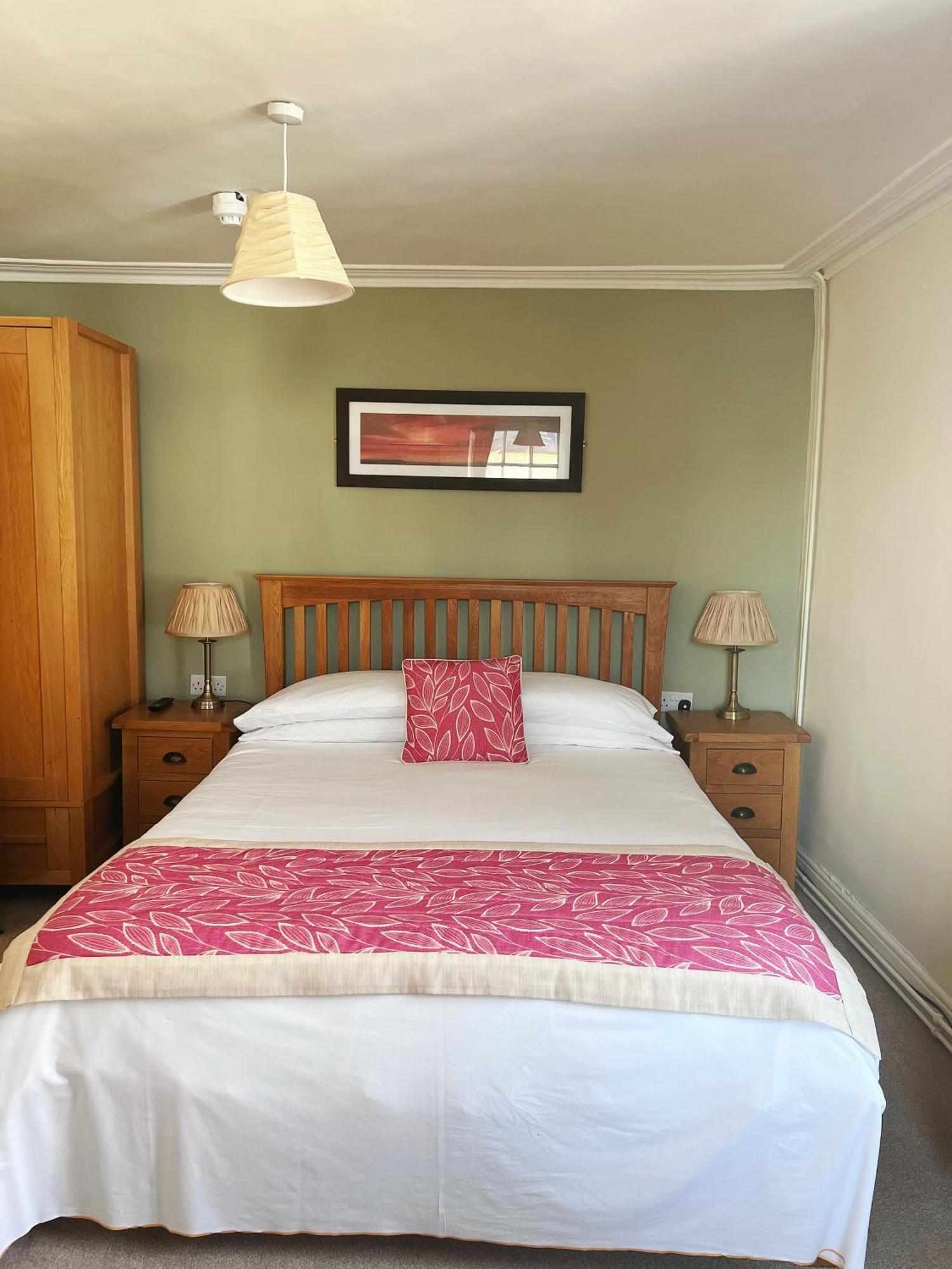 The Crown Hotel Corwen Zewnętrze zdjęcie